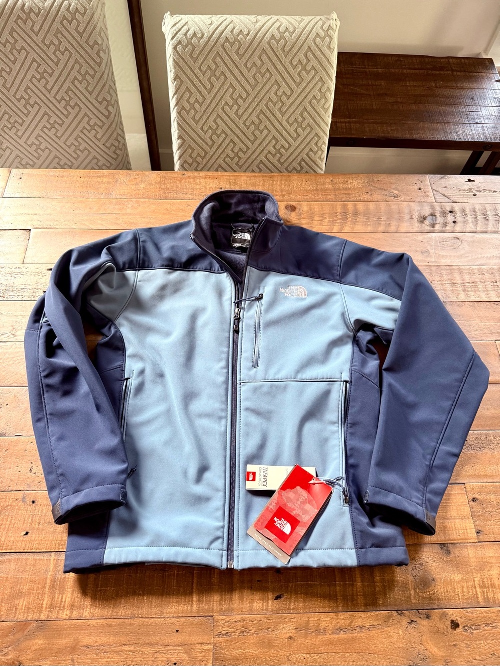 The North Face Men’s Medium APEX BIONIC blue JACKET NEW with Tags